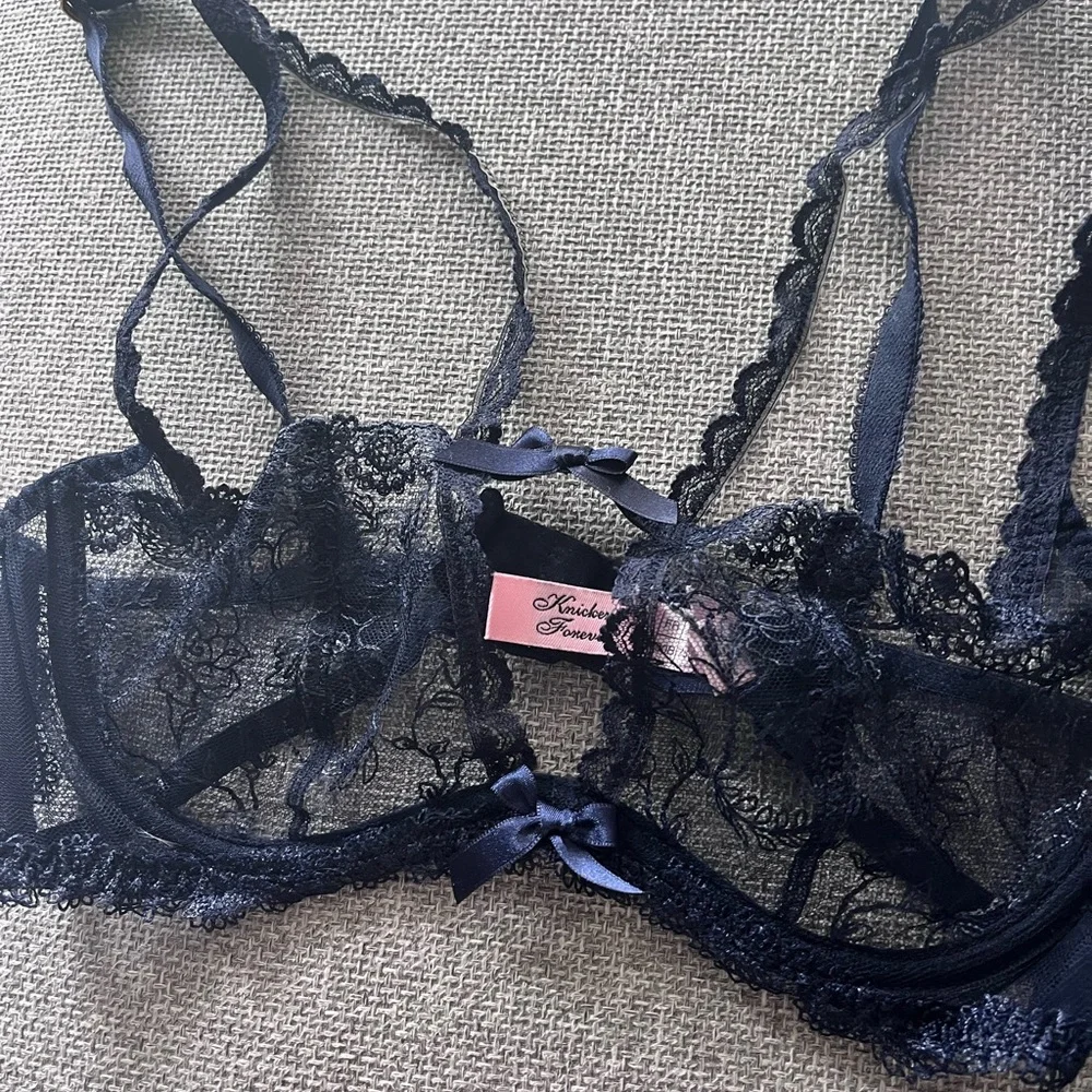 AGENT PROVOCATEUR | Rosa Bra and panty Lingerie Set in Navy Blue - Picture 9 of 11